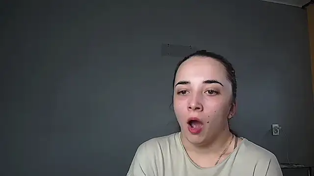 Snapshot of Eva_Gloryy chatting on March 28, 12:16 pm Eva Gloryy online show from March 28, 12:16 pm