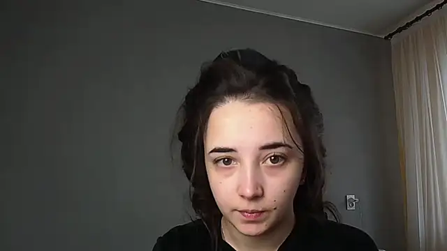 Snapshot of Eva_Gloryy chatting on April 9, 8:09 am Eva Gloryy online show from April 9, 8:09 am