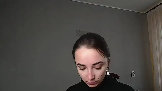 Snapshot of Eva_Gloryy chatting on April 19, 3:11 pm Eva Gloryy online show from April 19, 3:11 pm