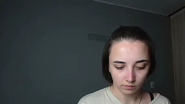 Snapshot of Eva_Gloryy chatting on May 15, 10:28 pm Eva Gloryy online show from May 15, 10:28 pm