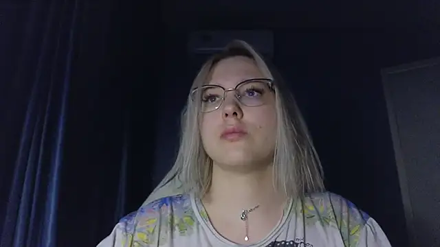 Snapshot of HotBrandyX chatting on November 9, 12:36 pm HotBrandyX online show from November 9, 12:36 pm