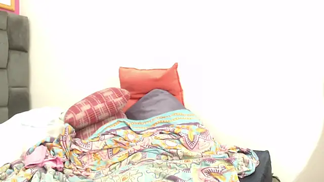 Lola Honney online show from January 21, 12:36 am