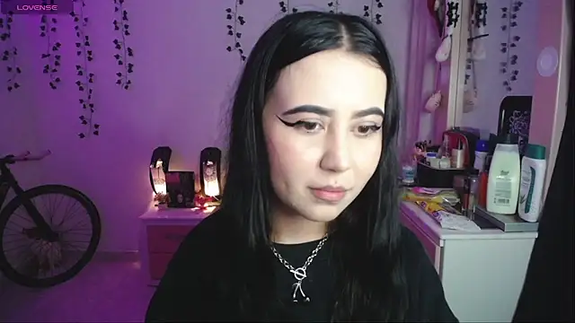 Snapshot of _codeline chatting on February 11, 5:23 am codeline online show from February 11, 5:23 am