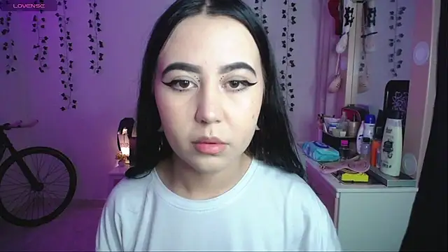 Snapshot of _codeline chatting on February 24, 2:31 am codeline online show from February 24, 2:31 am