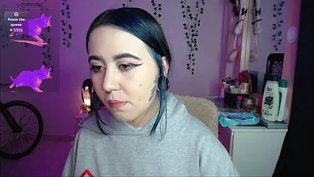  codeline online show from April 11, 4:06 am