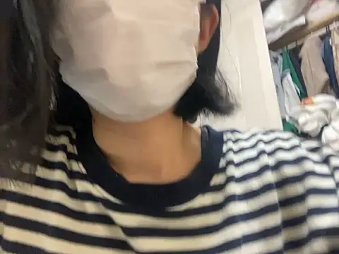 Snapshot of riri_riri_jp chatting on November 7, 3:34 pm riri riri jp online show from November 7, 3:34 pm