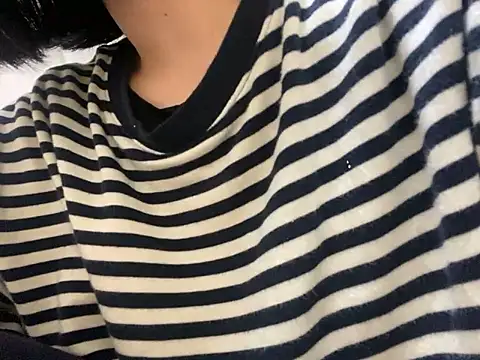 Snapshot of riri_riri_jp chatting on November 8, 3:45 pm riri riri jp online show from November 8, 3:45 pm