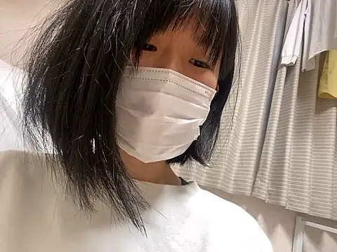 Snapshot of riri_riri_jp chatting on November 10, 9:41 am riri riri jp online show from November 10, 9:41 am