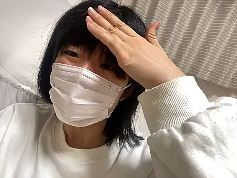 Snapshot of riri_riri_jp chatting on November 14, 10:25 am riri riri jp online show from November 14, 10:25 am