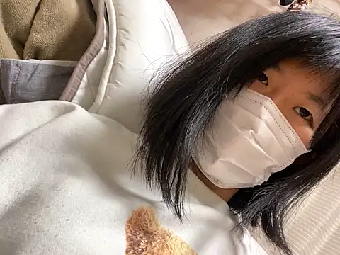 Snapshot of riri_riri_jp chatting on December 17, 10:54 am riri riri jp online show from December 17, 10:54 am