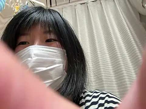 Snapshot of riri_riri_jp chatting on March 11, 1:39 pm riri riri jp online show from March 11, 1:39 pm