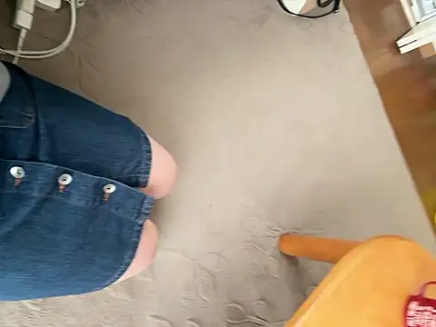 Snapshot of riri_riri_jp chatting on March 21, 1:54 am riri riri jp online show from March 21, 1:54 am