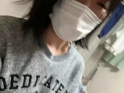 Snapshot of riri_riri_jp chatting on March 23, 12:09 pm riri riri jp online show from March 23, 12:09 pm