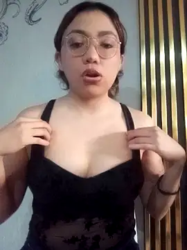 criscrispdv online show from February 27, 11:27 pm