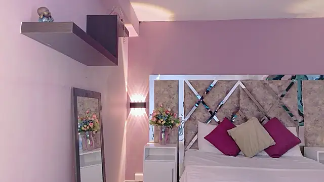 ValeriaOrtega online show from April 10, 11:15 am