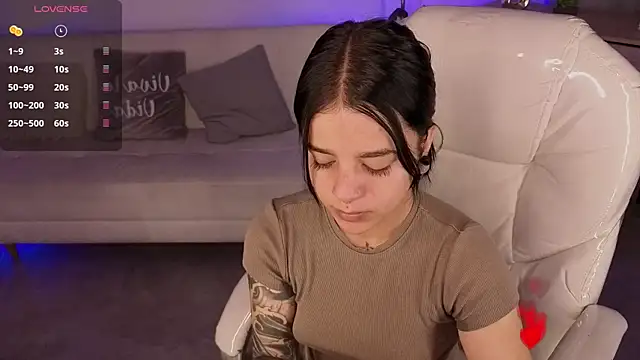 Nicole Foxx  online show from March 26, 7:52 pm