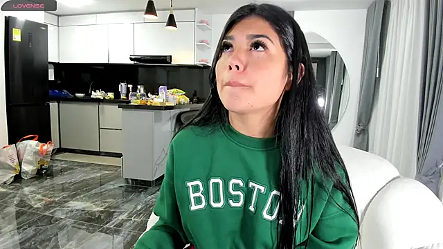 Snapshot of 1lubonnie chatting on March 12, 1:03 am 1lubonnie online show from March 12, 1:03 am