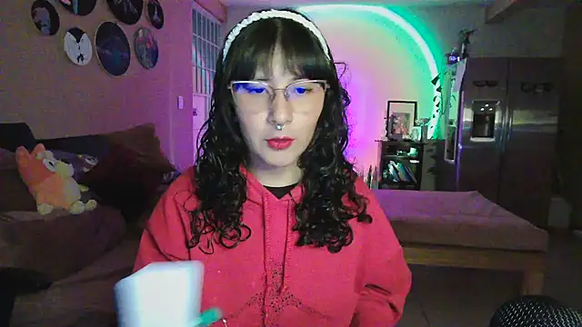 Snapshot of GinnyDelice chatting on January 10, 2:57 am GinnyDelice online show from January 10, 2:57 am