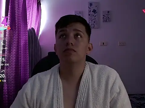 Alan red online show from September 8, 3:44 pm