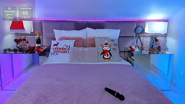 SusanBlair online show from December 17, 1:28 pm