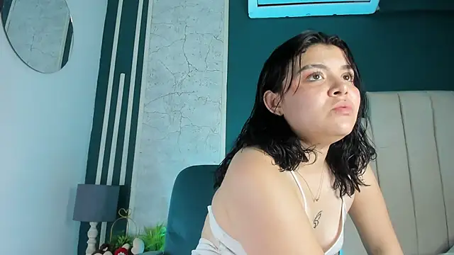 Zoe Cheshire online show from February 25, 3:42 am