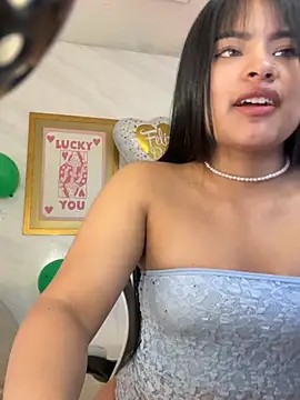 Paulette v online show from March 18, 2:20 pm