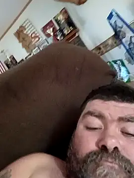 Rcraigue4 online show from October 12, 2:49 pm