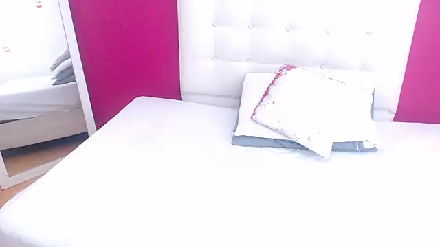 tinyy whore18 online show from February 18, 2:38 pm