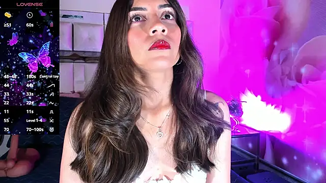 emili clark online show from November 27, 4:03 am