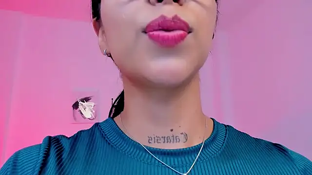 sophierooy22 online show from November 19, 3:45 pm