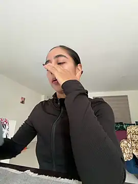 sophierooy22 online show from June 17, 3:24 pm