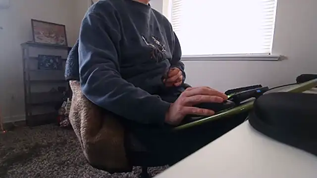 Prolapse Pig online show from December 2, 4:35 pm