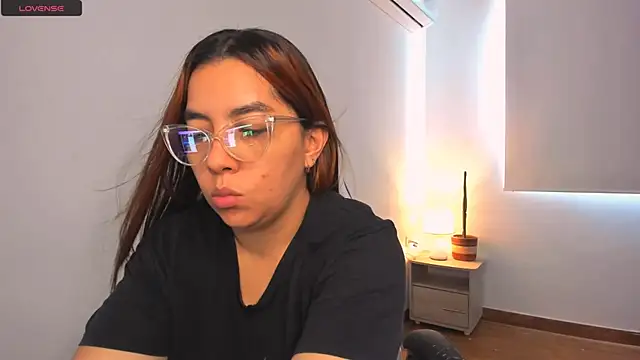 Snapshot of brithany_olson25 chatting on February 27, 2:00 pm brithany olson25 online show from February 27, 2:00 pm