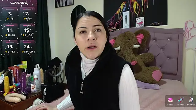 Emmie Hot online show from September 9, 11:54 am