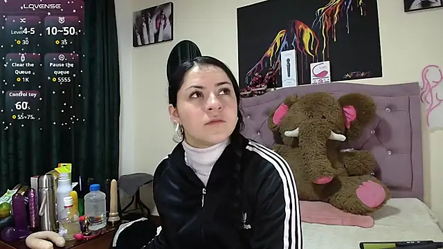 Emmie Hot online show from September 22, 12:07 pm