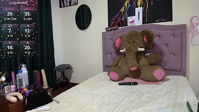 Emmie Hot online show from September 26, 12:09 pm