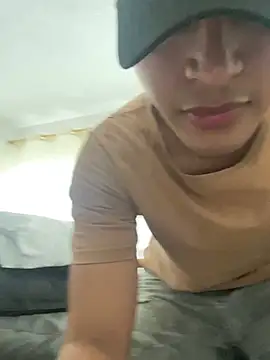 Snapshot of Diegosavage3 chatting on February 17, 8:47 pm Diegosavage3 online show from February 17, 8:47 pm