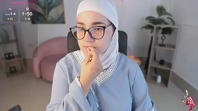 Ayha khalaf online show from November 21, 1:04 am