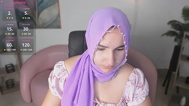 Ayha khalaf online show from December 3, 1:02 am