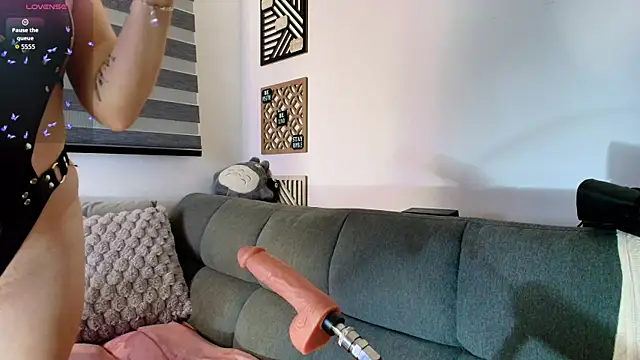 love sharol  online show from November 25, 3:39 am