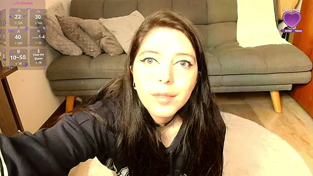 Snapshot of love_sharol_ chatting on July 7, 4:33 pm love sharol online show from July 7, 4:33 pm
