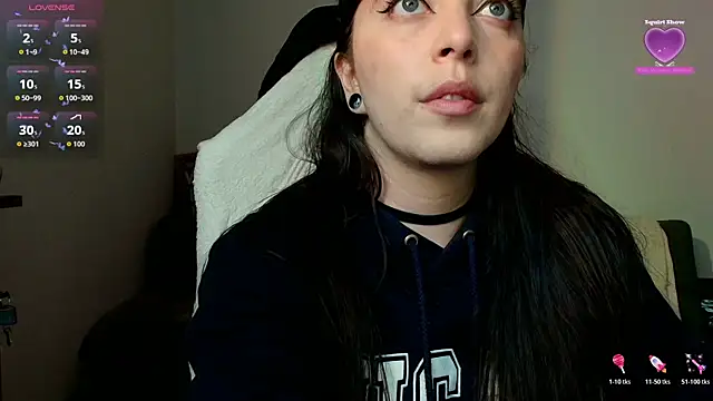Snapshot of love_sharol_ chatting on July 29, 6:28 pm love sharol online show from July 29, 6:28 pm