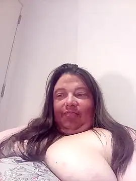 Snapshot of HotHornyEmmaX chatting on February 2, 10:17 pm HotHornyEmmaX online show from February 2, 10:17 pm