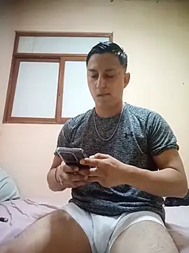 Snapshot of LuisMex1998 chatting on July 18, 2:49 am LuisMex1998 online show from July 18, 2:49 am