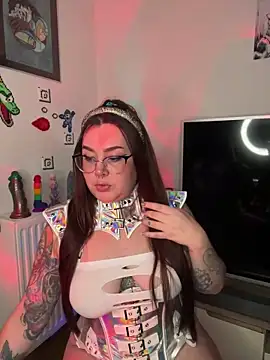 Snapshot of Cherrycherrymiss chatting on February 10, 8:10 pm Cherrycherrymiss online show from February 10, 8:10 pm