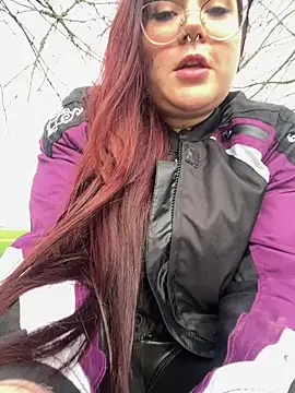 Snapshot of Cherrycherrymiss chatting on March 9, 6:00 pm Cherrycherrymiss online show from March 9, 6:00 pm