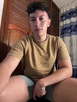 Snapshot of Amon__ashford chatting on February 21, 12:05 am Amon ashford online show from February 21, 12:05 am