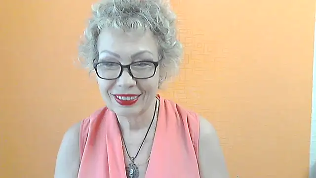 NessyJenixs online show from July 8, 1:04 pm