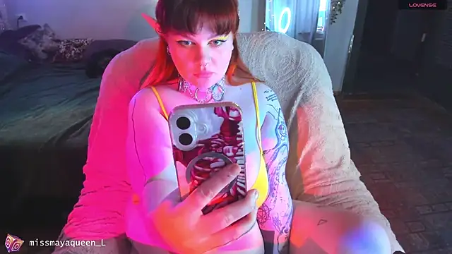 Snapshot of missmayaqueen chatting on July 11, 12:19 pm missmayaqueen online show from July 11, 12:19 pm