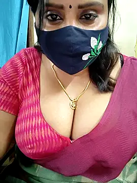 Queenflowerr online show from February 23, 5:54 pm